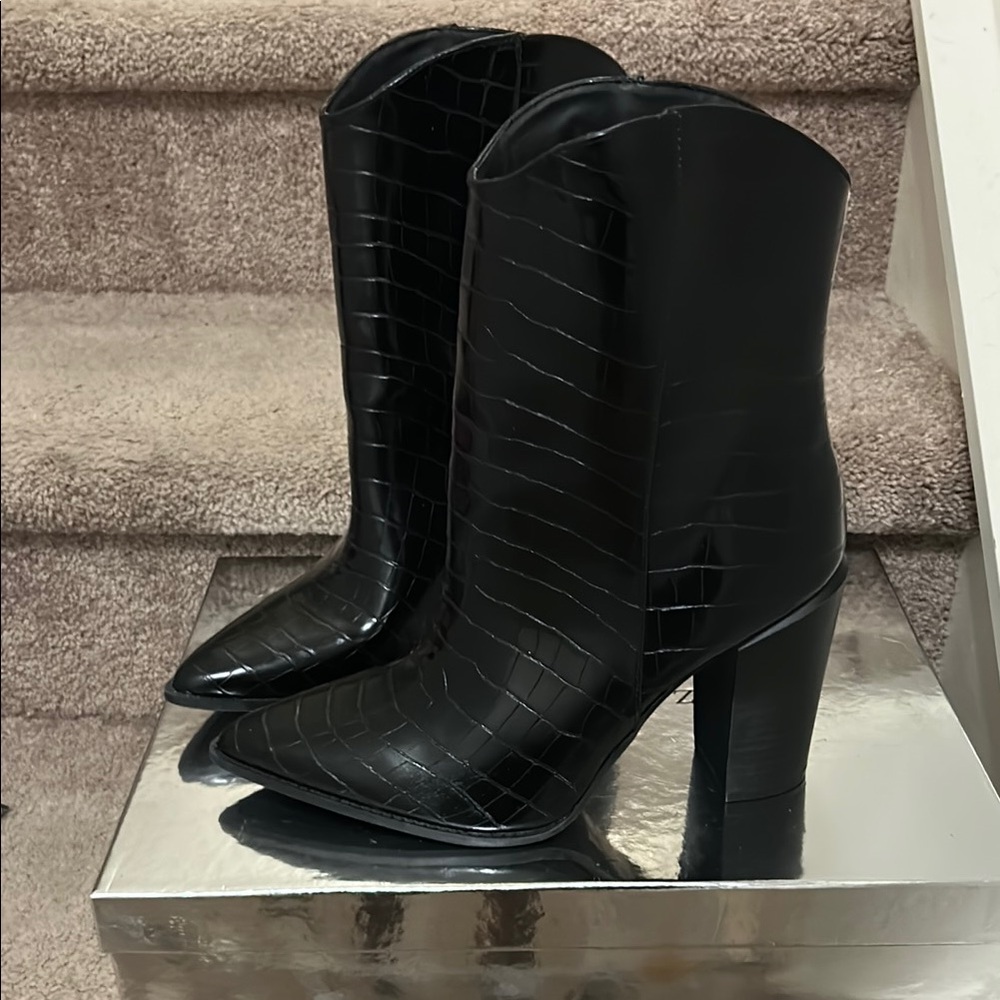 Qupid Black Croc-Embossed Women's Boots